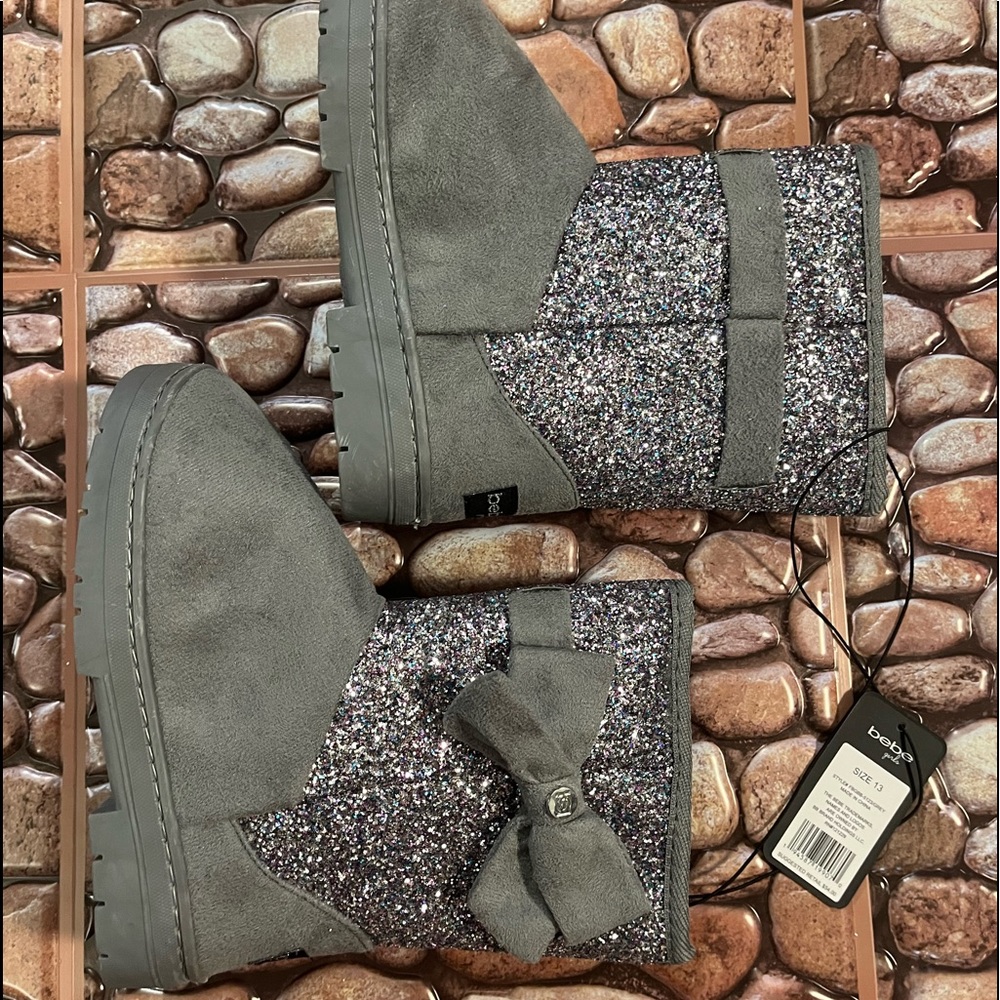 Bebe girls gorgeous grey sparkly boots with bow! New with tags! Size 13